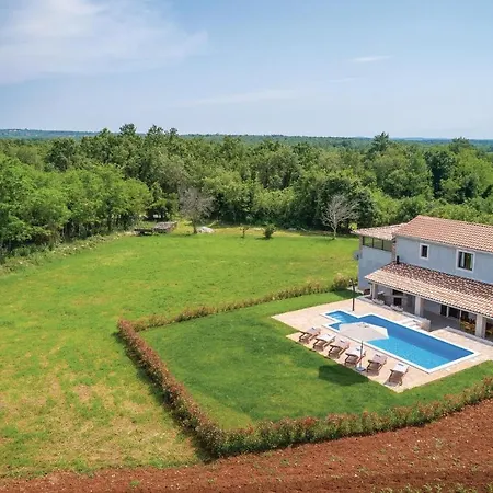 Holiday home Amazing Home In Katun Katun