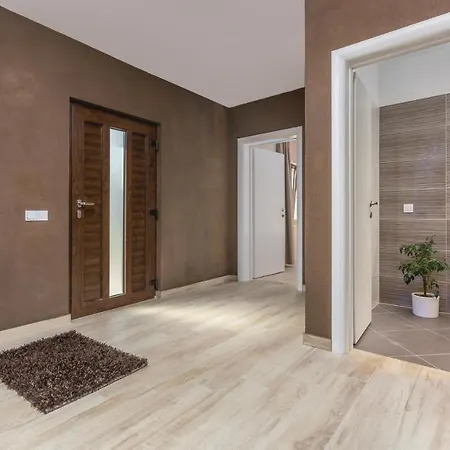 بيت للعطل Three-bedroom In