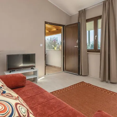 Three-bedroom In Katun